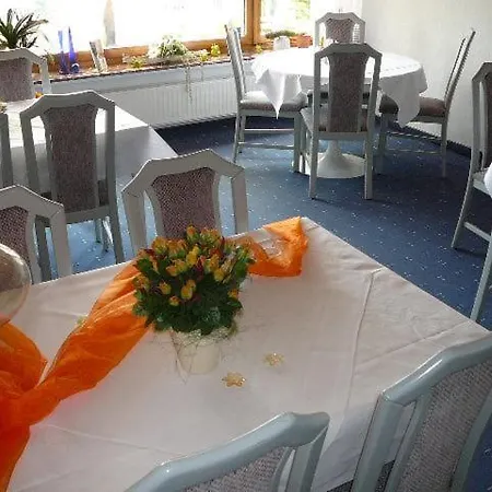 فندق Haus Drei Tannen