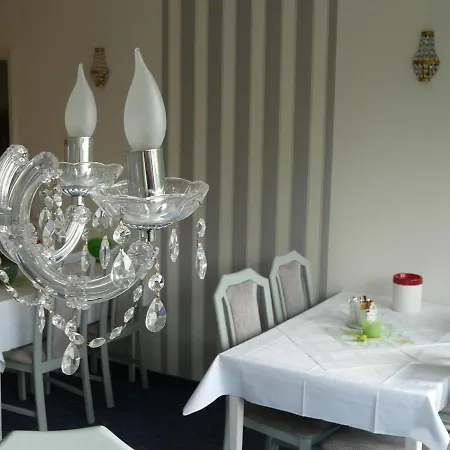 Haus Drei Tannen Otel