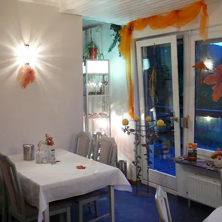 فندق Haus Drei Tannen