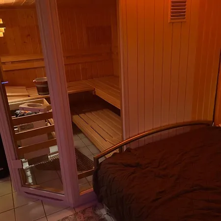 Haus Drei Tannen فندق 3*